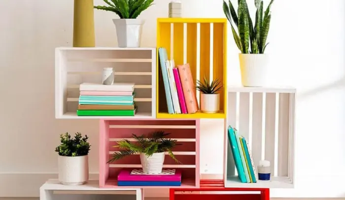 ساخت کتابخانه با وسایل دور ریختنی