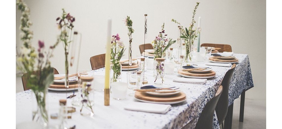 5 تکنیک ساده برای تزیین میز ناهار خوری عروس